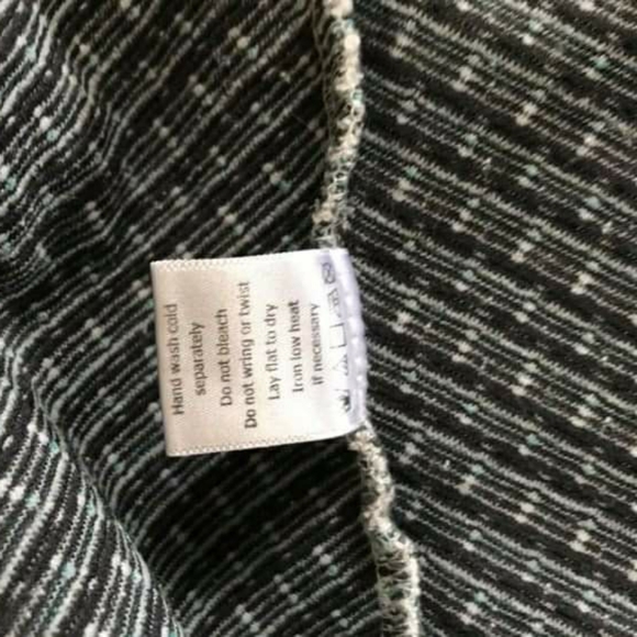 Dress - Picture 6 of 6